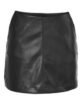 Cabi Black Jett Skort Faux Leather Mini Skort Size 8 EUC
